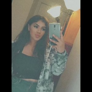 Meet your Posher, Beatriz